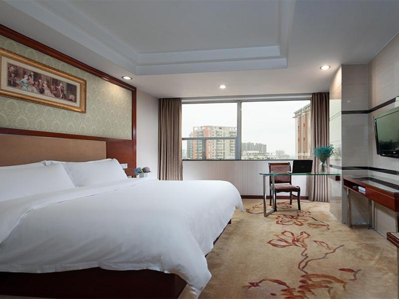 Vienna Hotel Qingyuan Lianjiang Road Екстер'єр фото