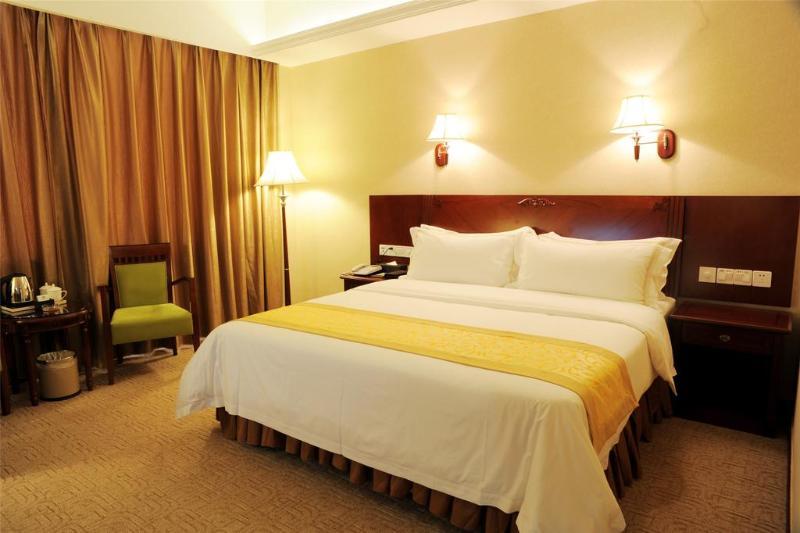 Vienna Hotel Qingyuan Lianjiang Road Екстер'єр фото