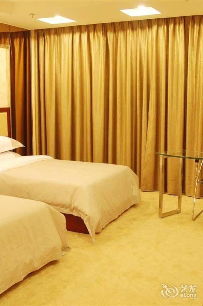 Vienna Hotel Qingyuan Lianjiang Road Екстер'єр фото